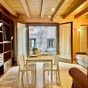 Holiday home Ca' Tintoretto, Venice