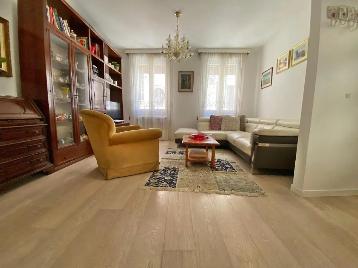 Gorgeous Apartment In San Marco Venecia Italia